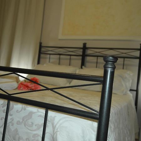Bed&Breakfast Vecchio Porto Aeroporto di Catania Fontana Rossa Esterno foto