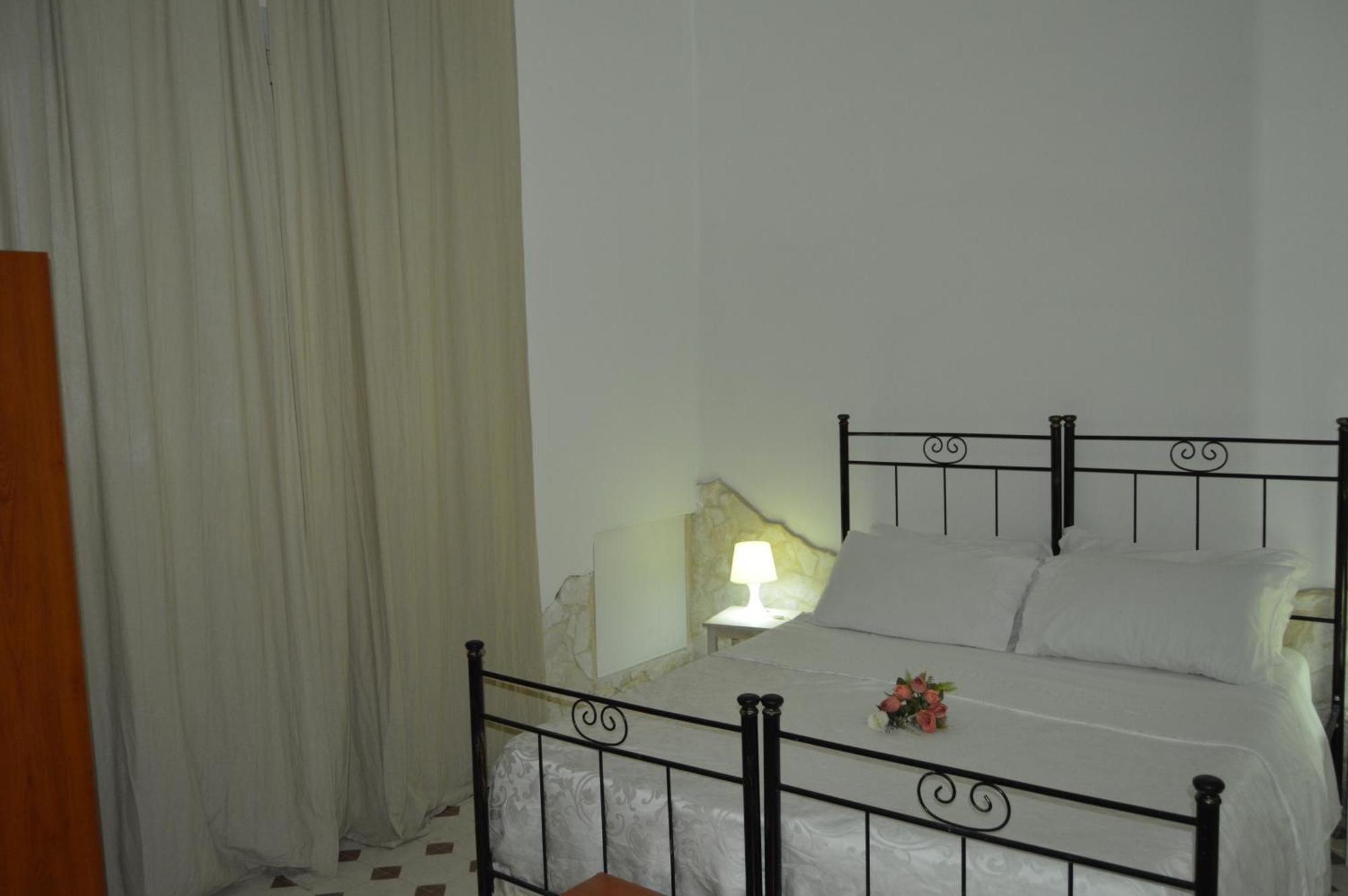 Bed&Breakfast Vecchio Porto Aeroporto di Catania Fontana Rossa Esterno foto
